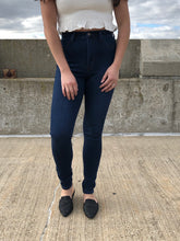 Load image into Gallery viewer, The Kimberly Jeans
